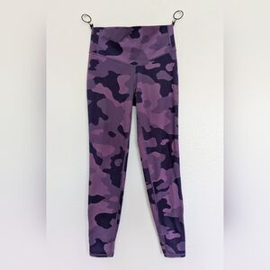 All in Motion Purple Camo Active Leggings Size XL Girl (14/16)